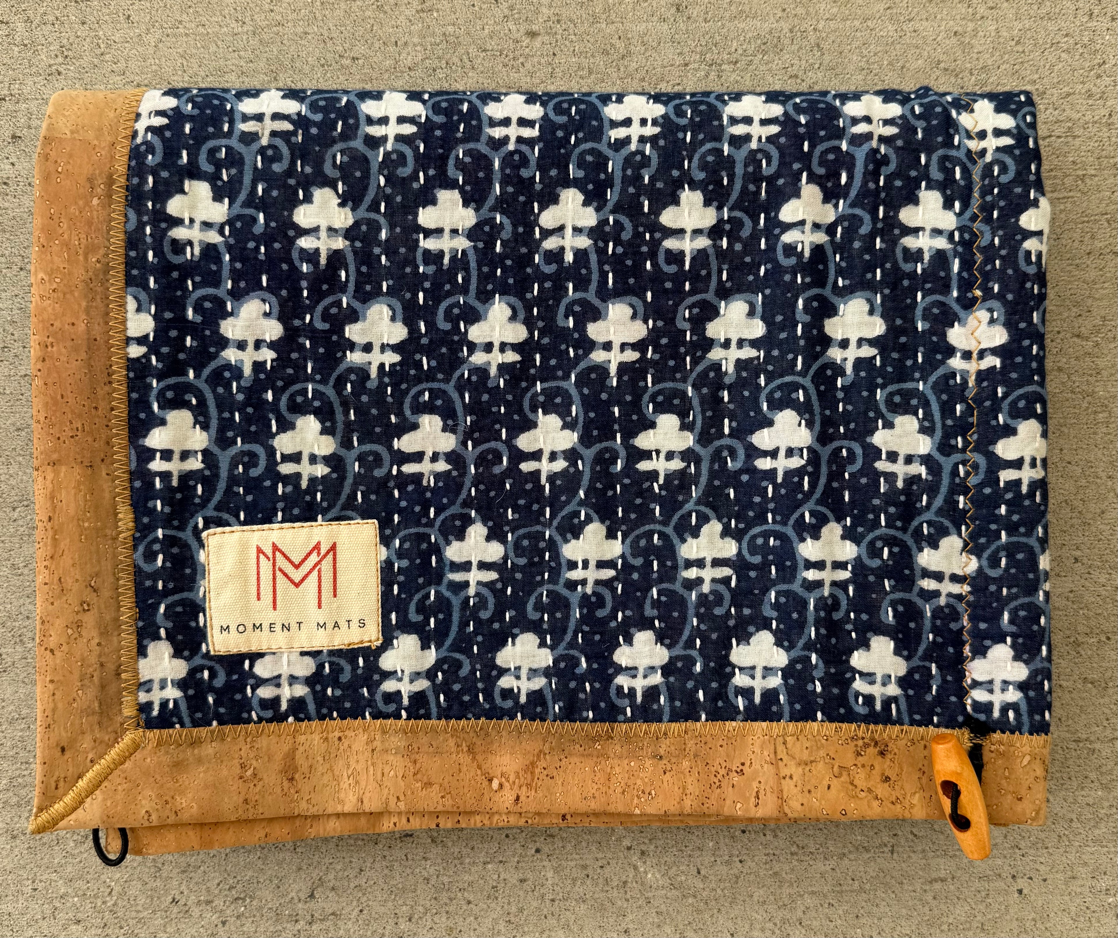 (sold) NAVY BLUE GEOMETRIC SARI with UNIQUE PATCHWORK & NATURAL CORK