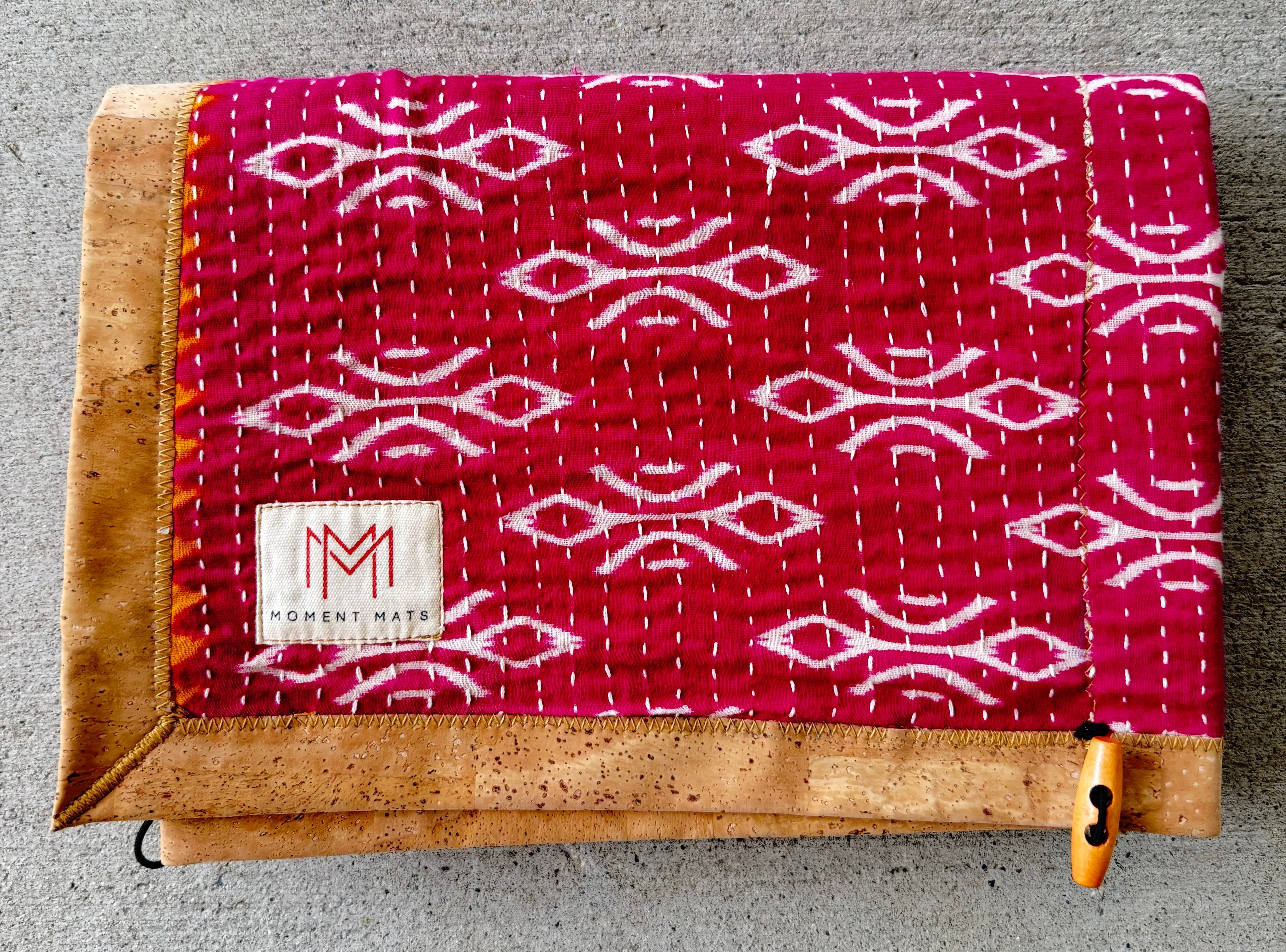 HOT PINK SARI with NATURAL CORK