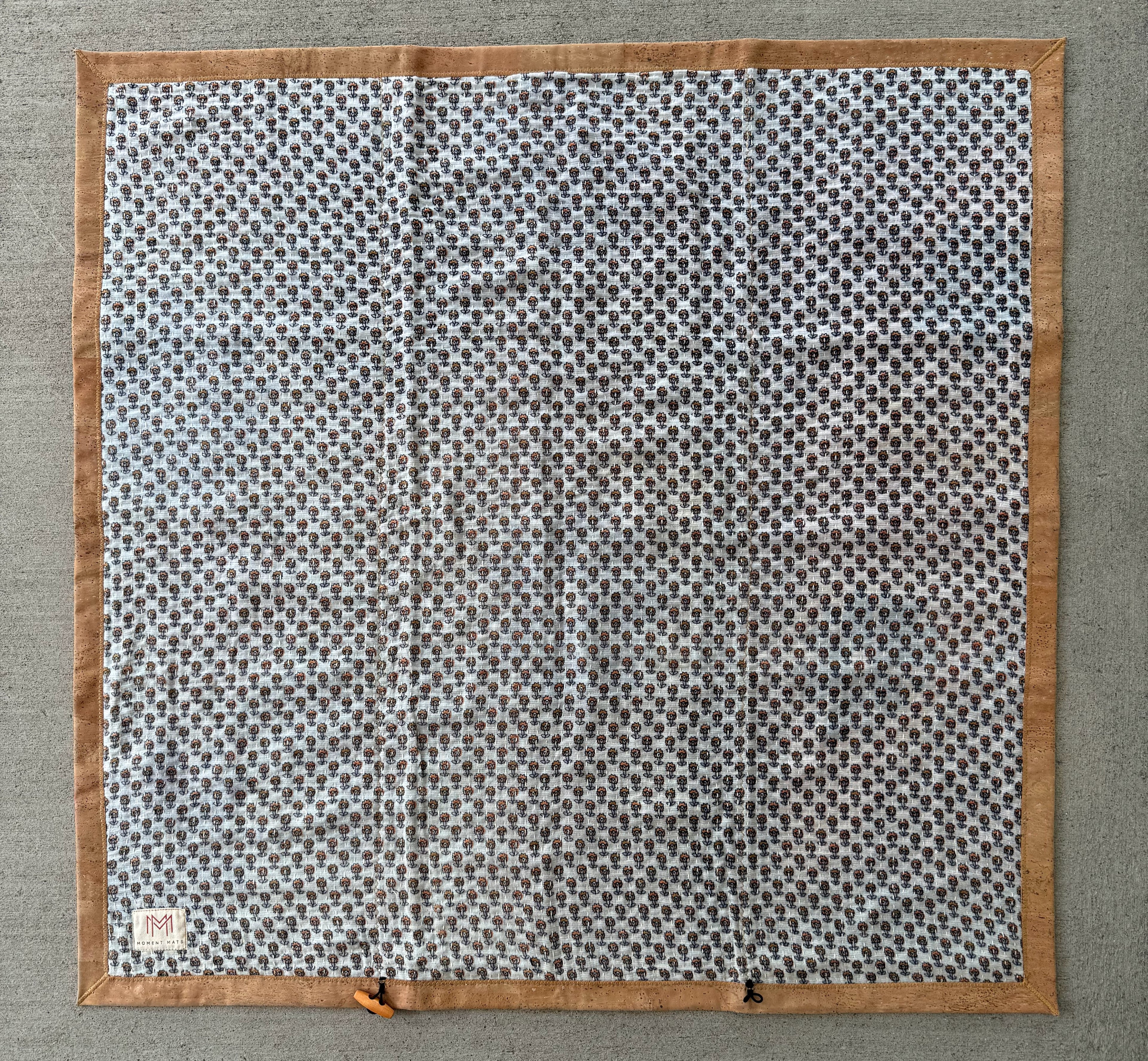 (sold) WHITE FLORAL SARI with NATURAL CORK