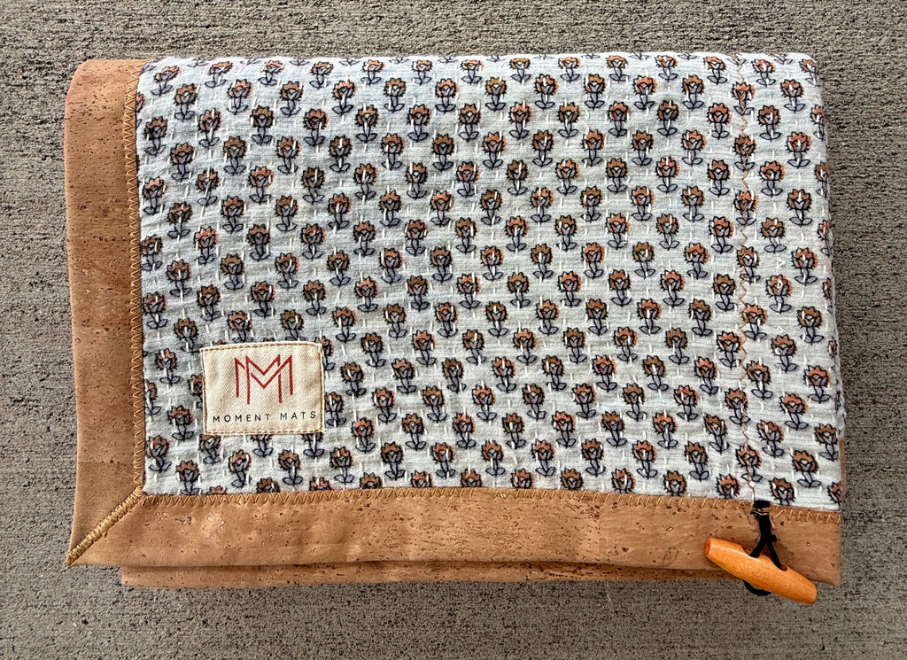 (sold) WHITE FLORAL SARI with NATURAL CORK